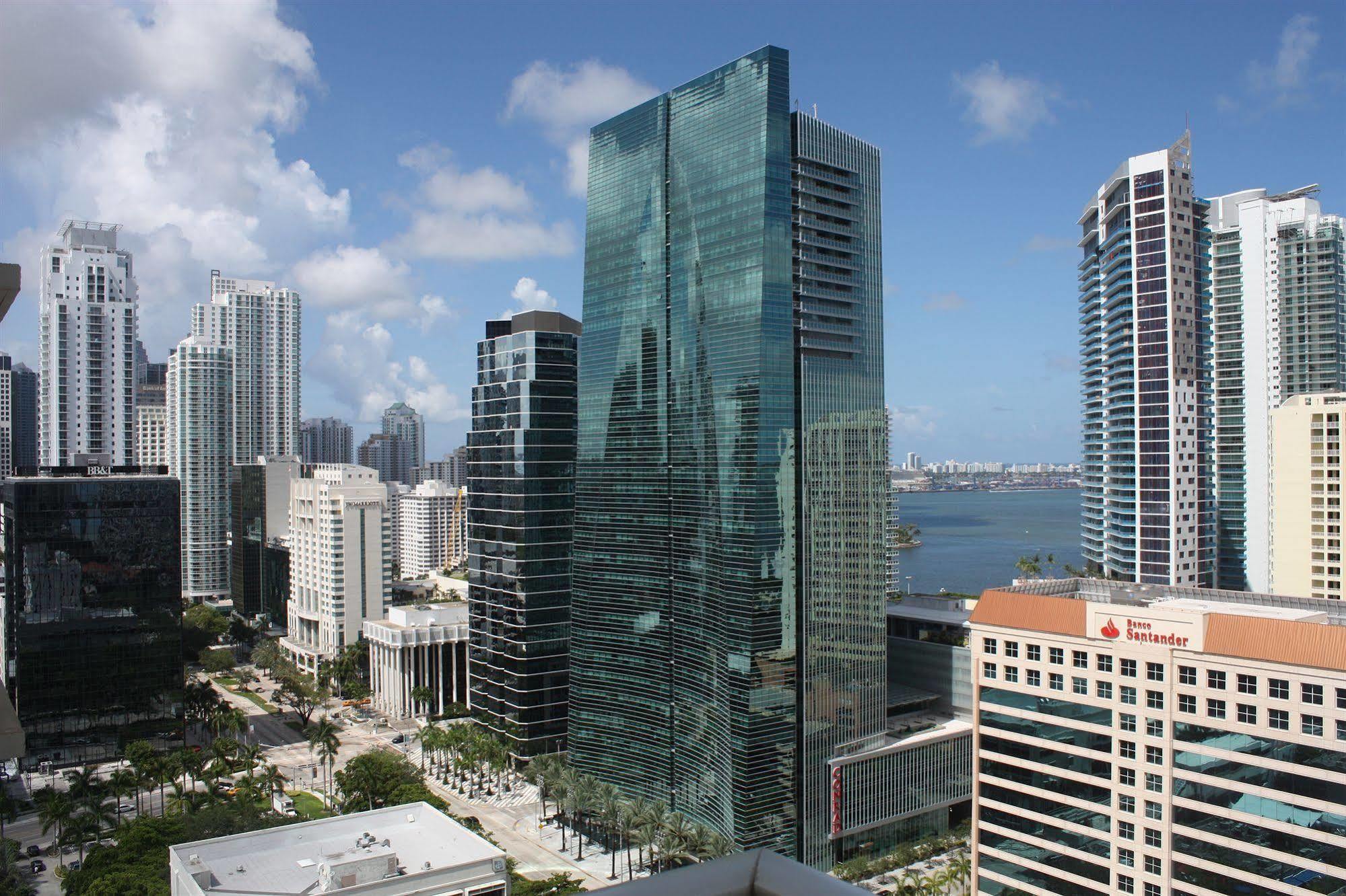 Dharma Home Suites Miami At Brickell Exterior foto