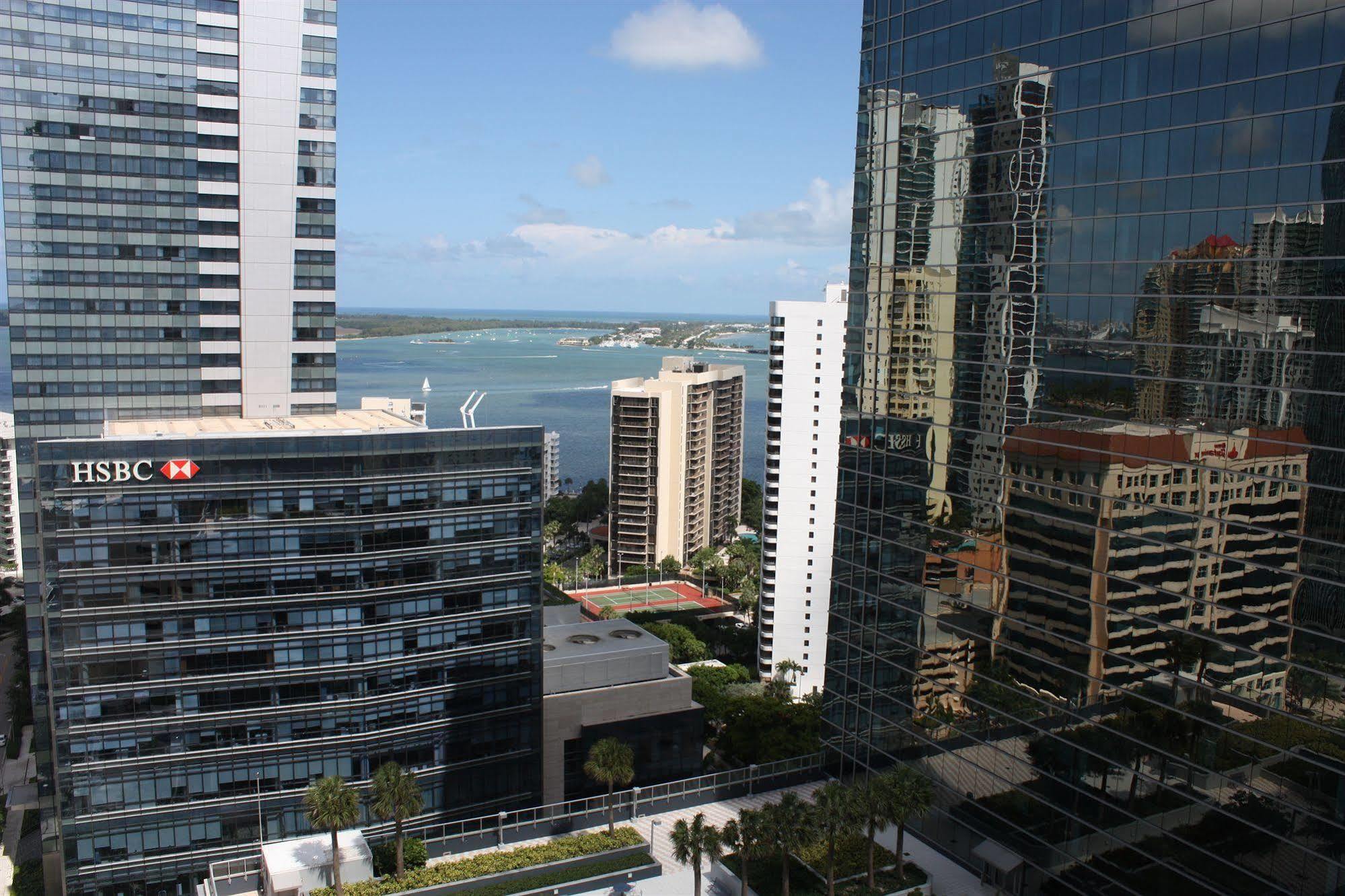 Dharma Home Suites Miami At Brickell Exterior foto