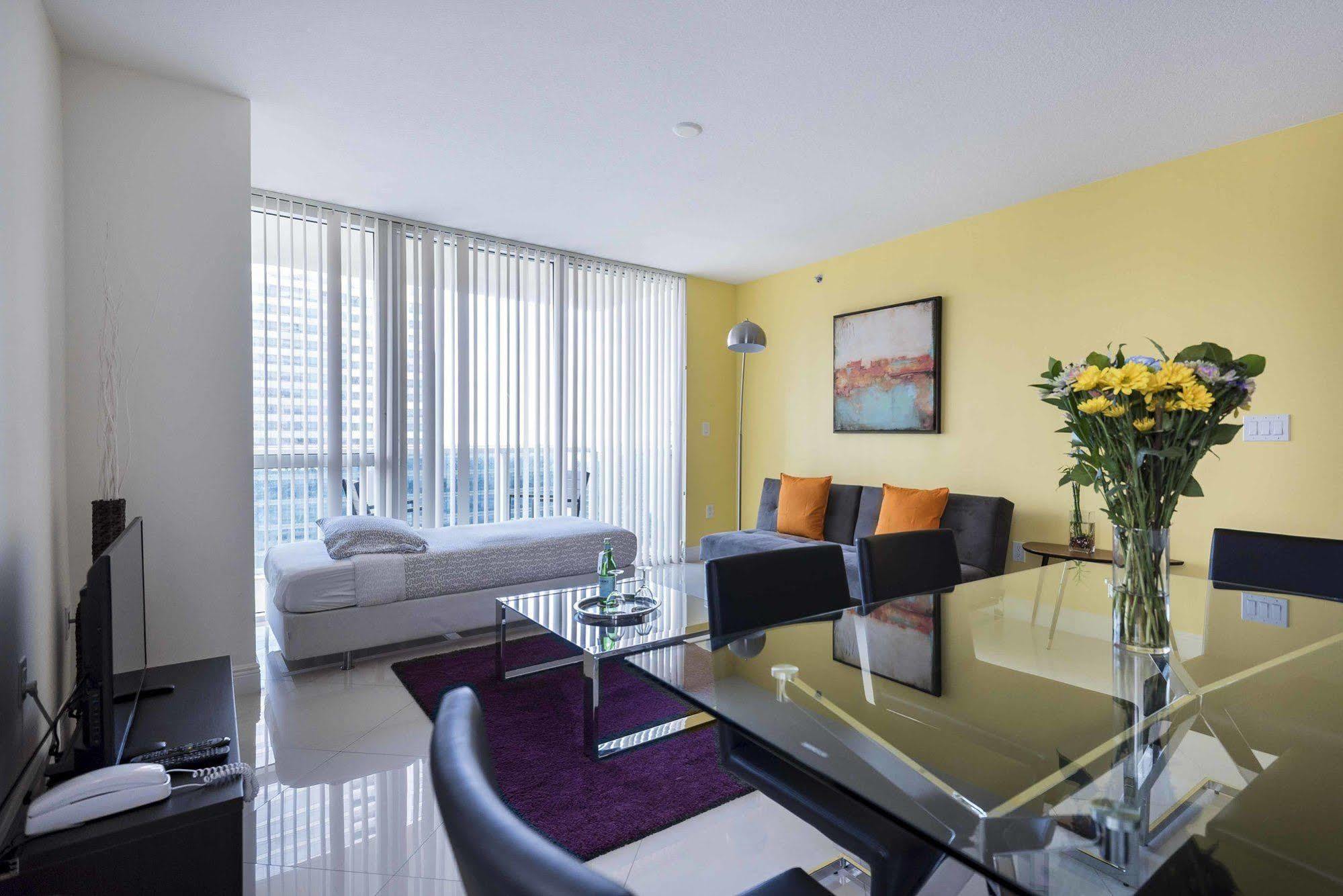 Dharma Home Suites Miami At Brickell Exterior foto