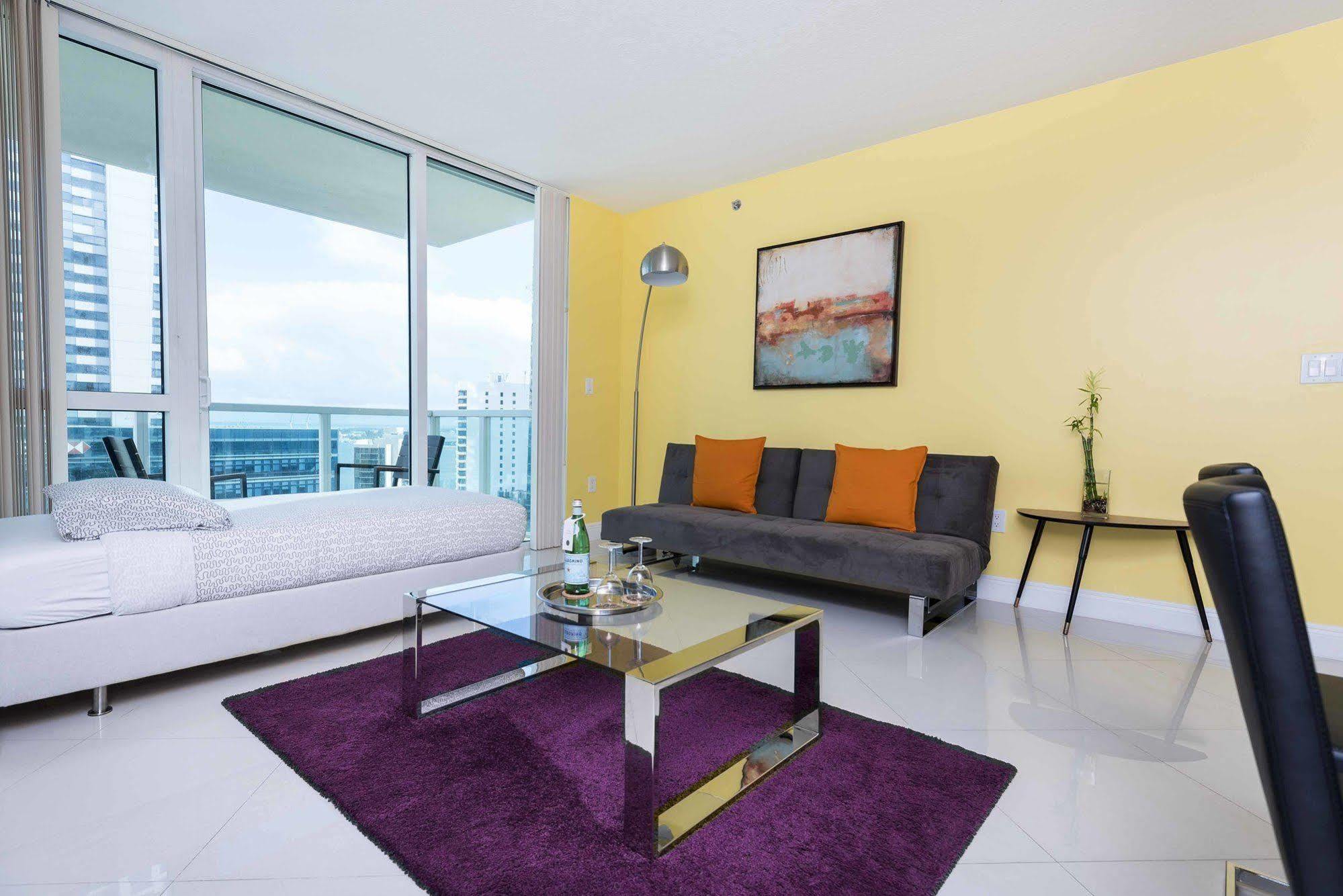 Dharma Home Suites Miami At Brickell Exterior foto