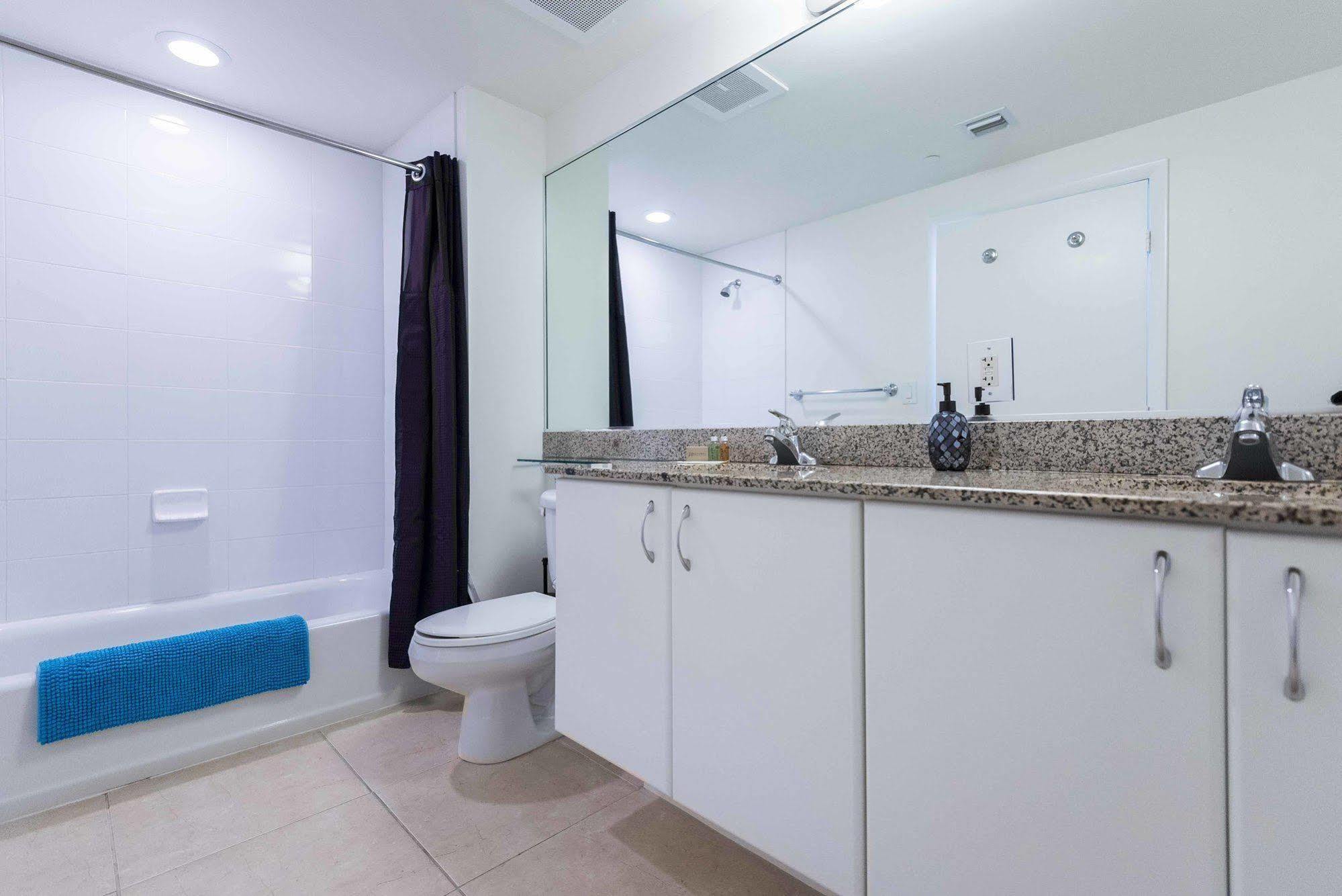 Dharma Home Suites Miami At Brickell Exterior foto