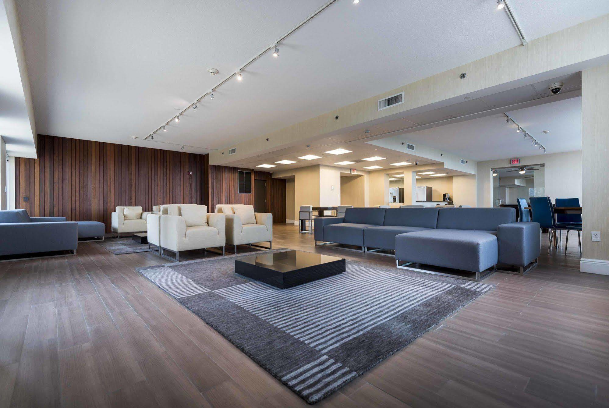 Dharma Home Suites Miami At Brickell Exterior foto