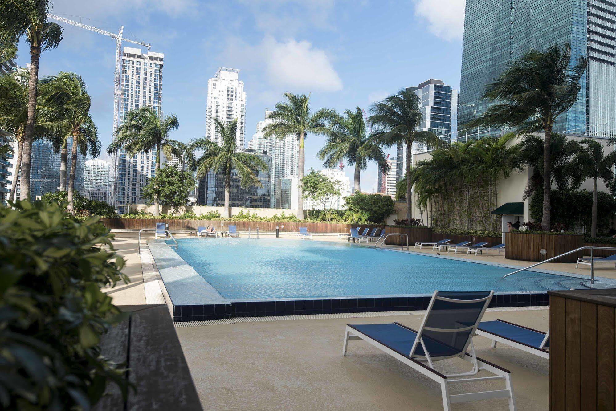 Dharma Home Suites Miami At Brickell Exterior foto