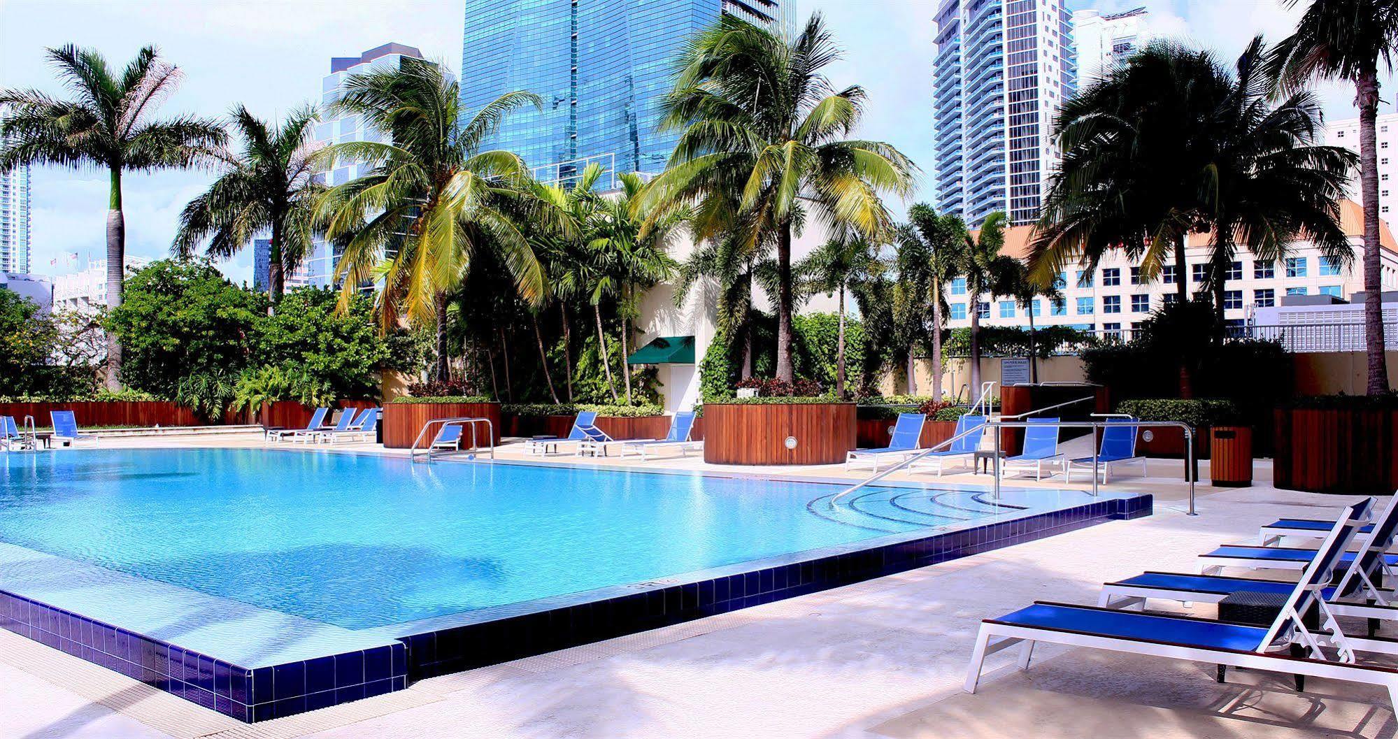 Dharma Home Suites Miami At Brickell Exterior foto